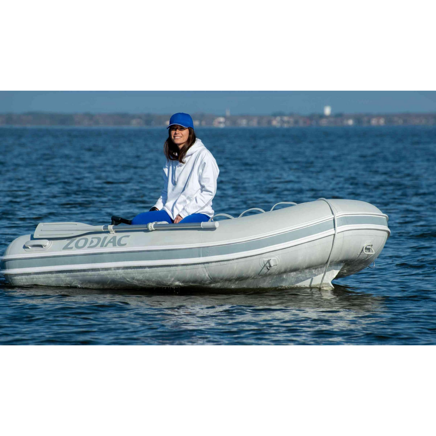 Zodiac Nomad 2.7 ALU RIB aluminium tender met V-romp in het water
