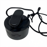Zodiac Online Shop Z2221 zwarte rubberen zelflozerstop van 34 mm met bevestigingskoord voor Zodiac en Bombard rubberboten