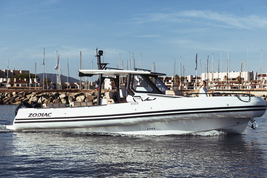 Zodiac X10CC - 10 m RIB s dva Yamaha V8 motora (2×450 KS)