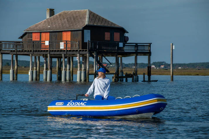 Zodiac Nomad 3.1. aluminium tender rib op het water